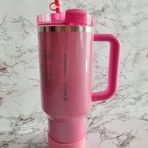 BNWT Starbucks x Stanley Winter Pink 40oz
